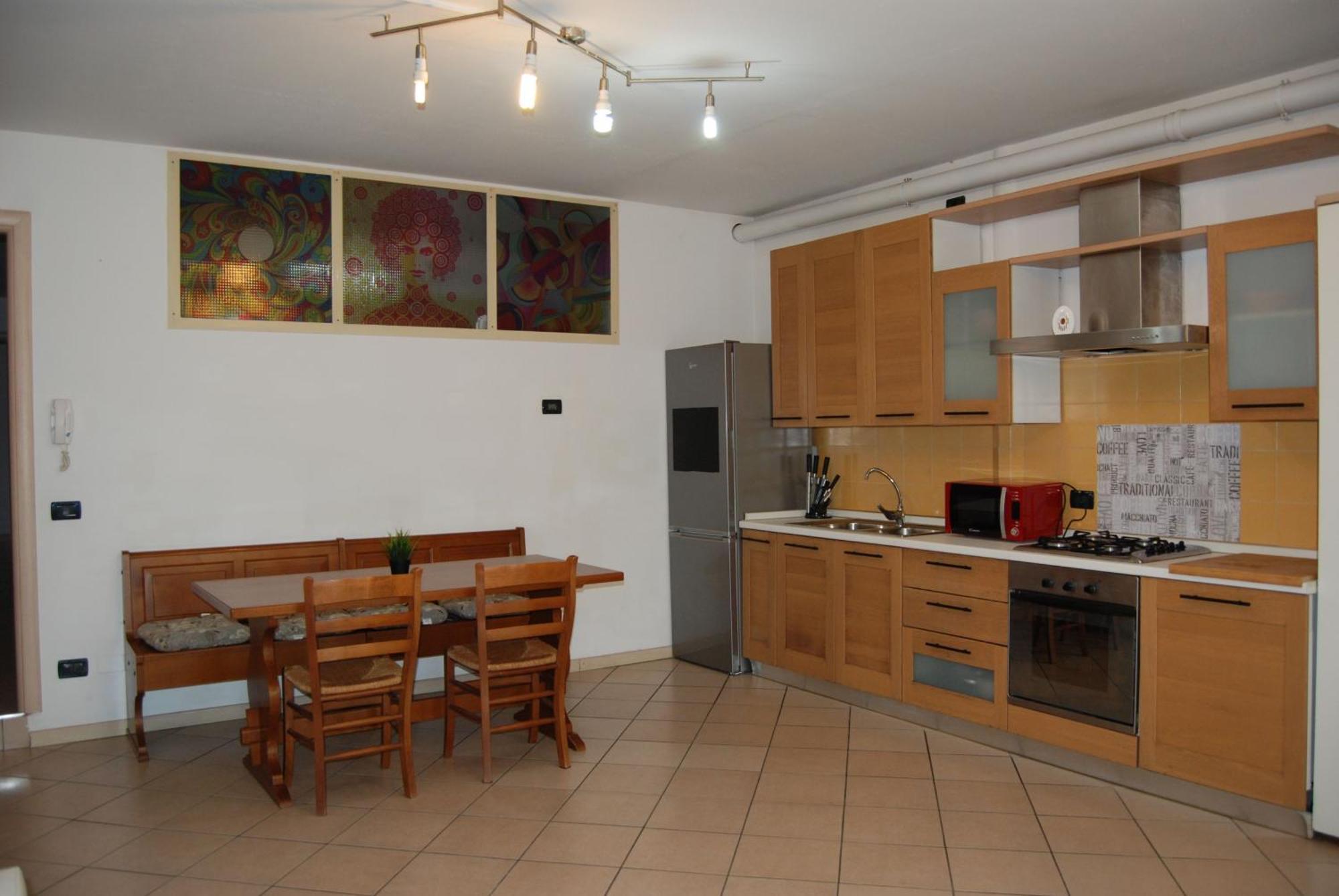 Appartamento Resorgimento Mit Eigener Terrasse Desenzano del Garda